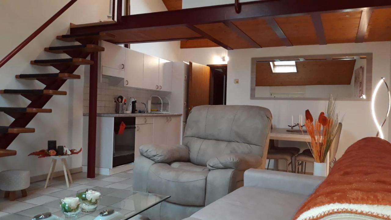 Holidays Homes Il Folletto Quartino Exterior photo