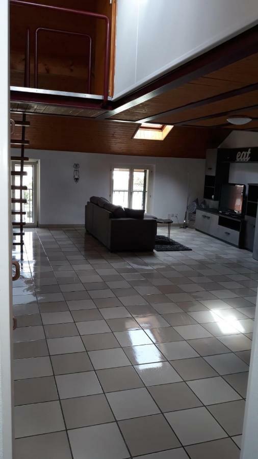 Holidays Homes Il Folletto Quartino Exterior photo