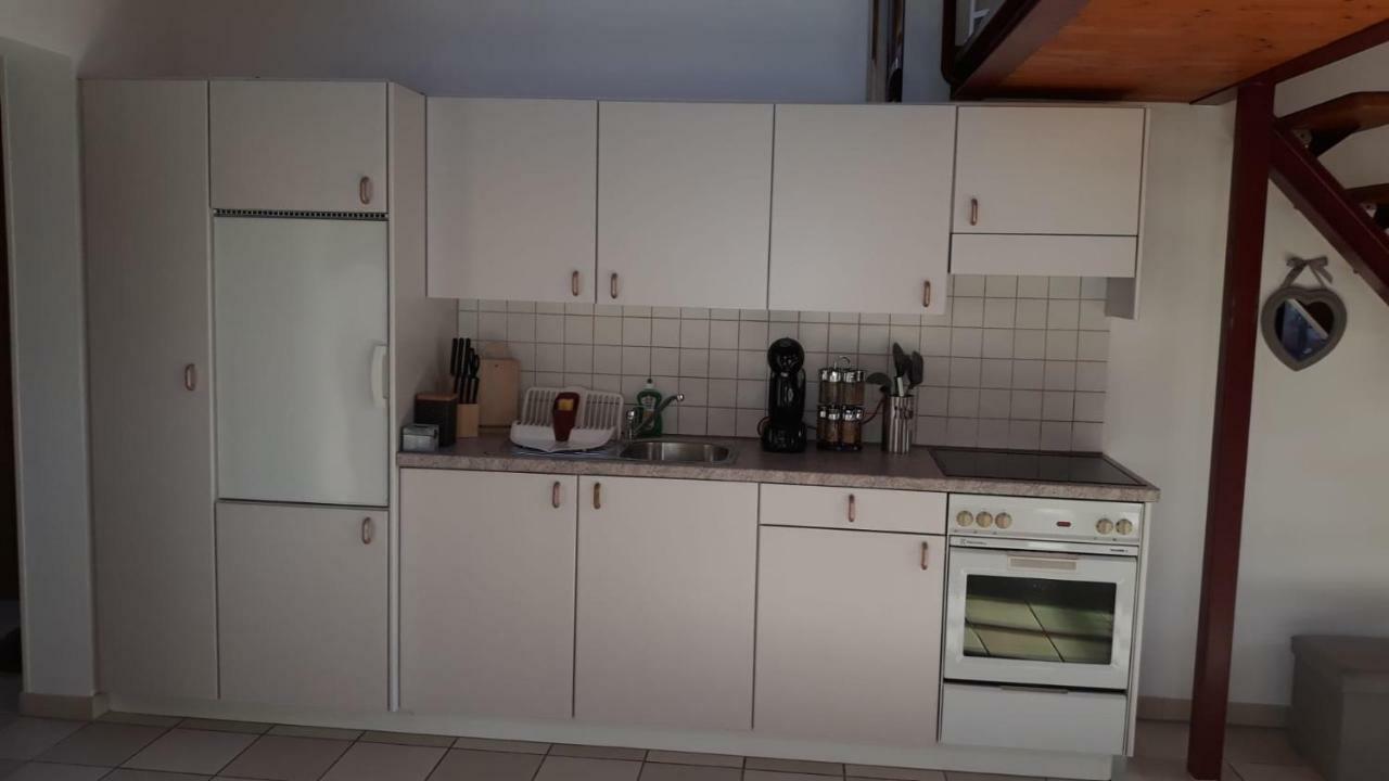 Holidays Homes Il Folletto Quartino Exterior photo