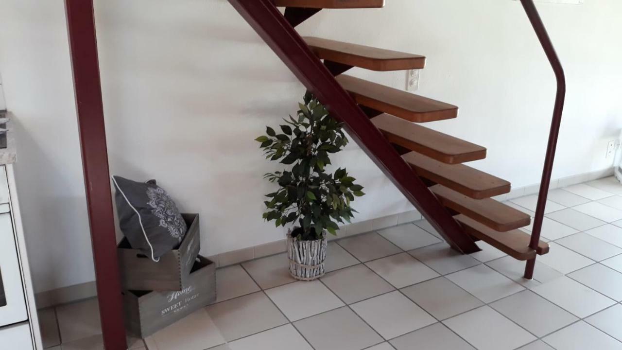 Holidays Homes Il Folletto Quartino Exterior photo